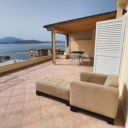 Glen'S Rooftop Sarandë Buitenkant foto