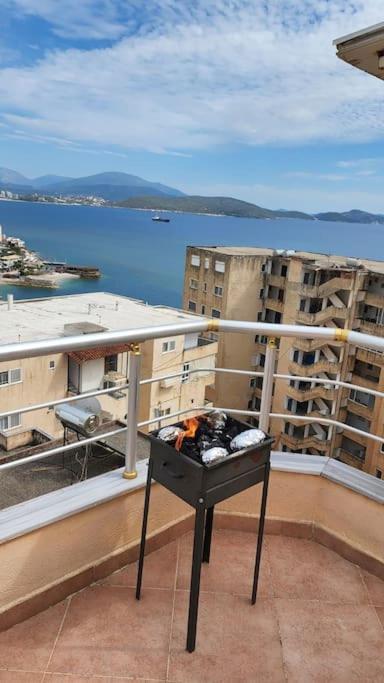 Glen'S Rooftop Sarandë Buitenkant foto