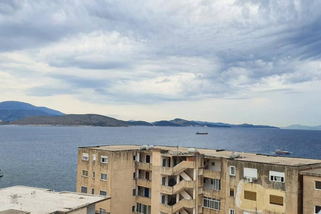 Glen'S Rooftop Sarandë Buitenkant foto