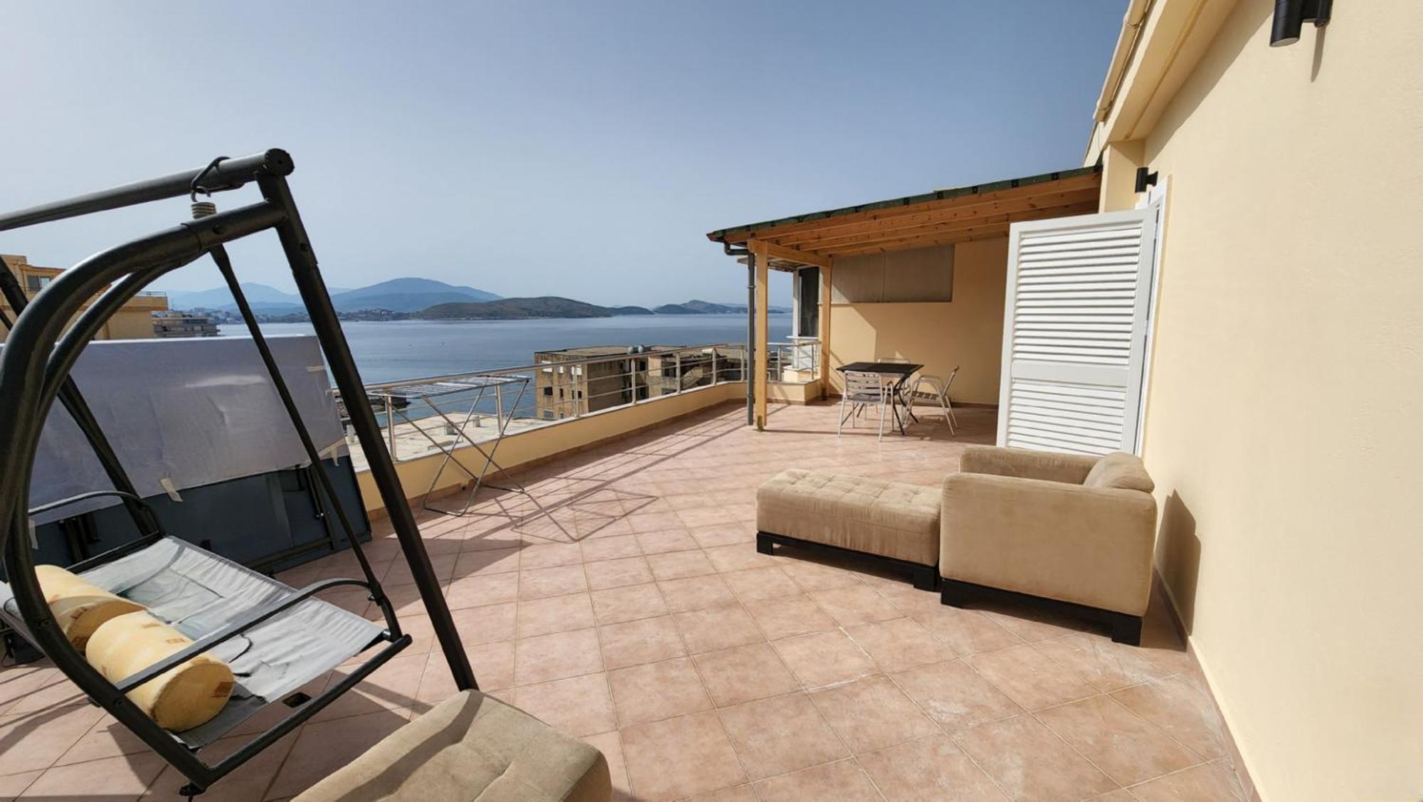 Glen'S Rooftop Sarandë Buitenkant foto