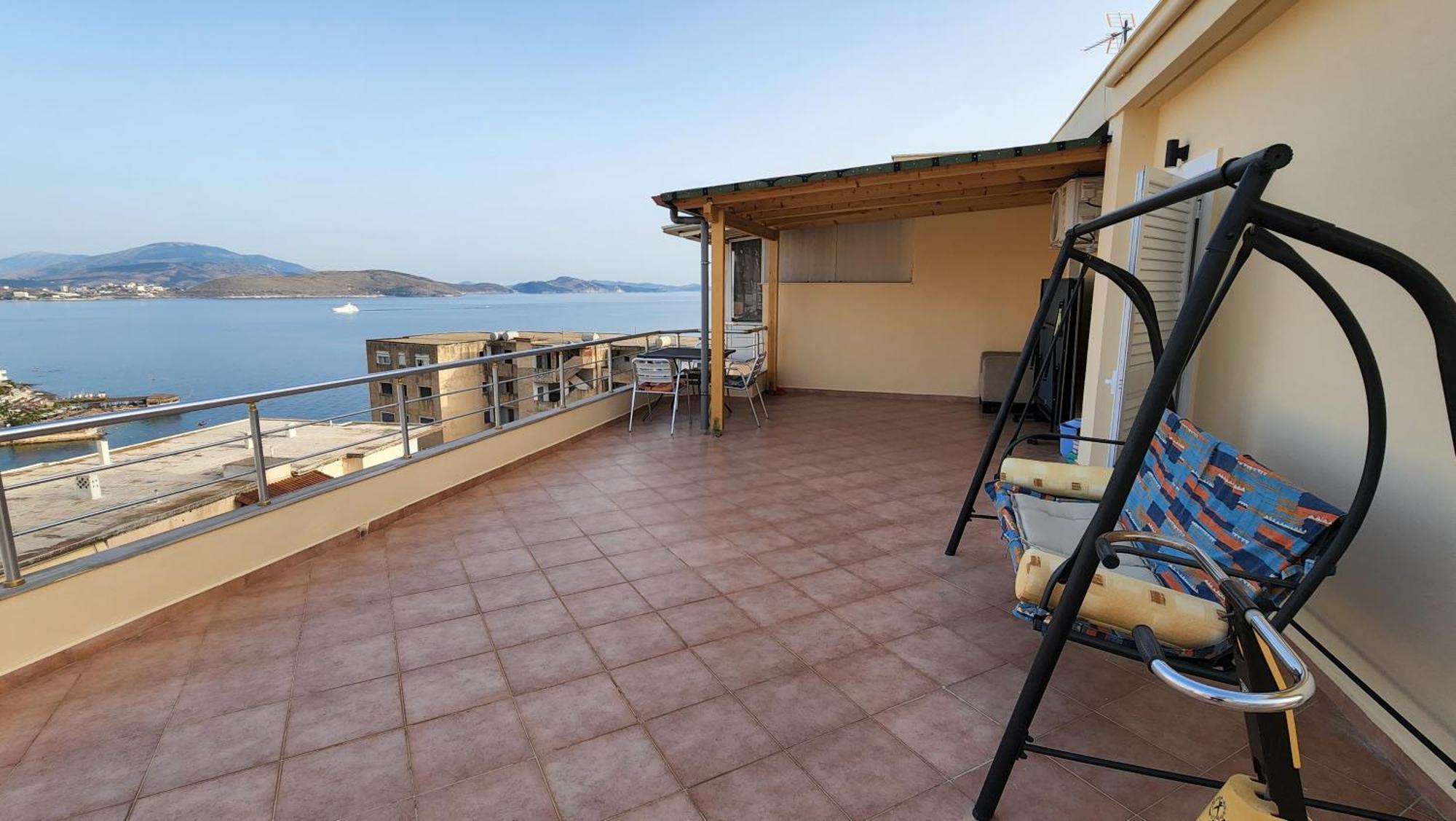 Glen'S Rooftop Sarandë Buitenkant foto